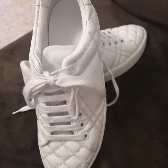 Burberry - Picture 8 of 10